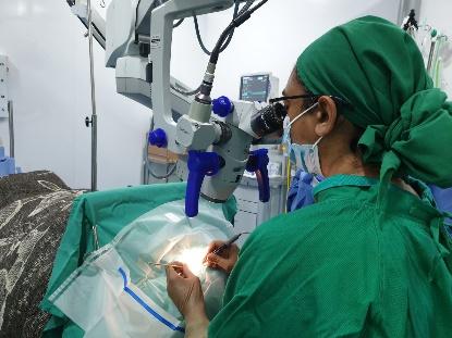 Cataract surgery in theatre